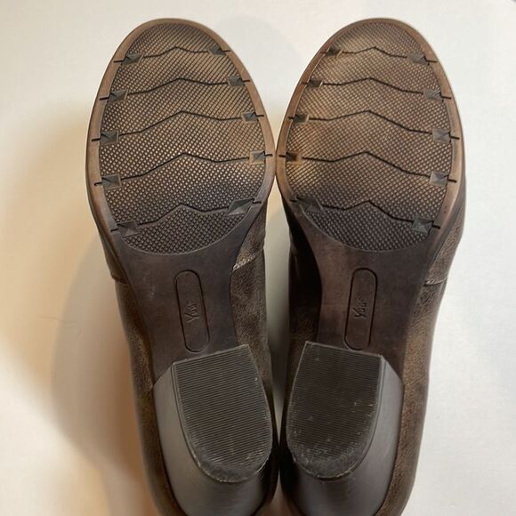 Yuu woman’s brown booties Ranchen size 9W - Picture 9 of 10